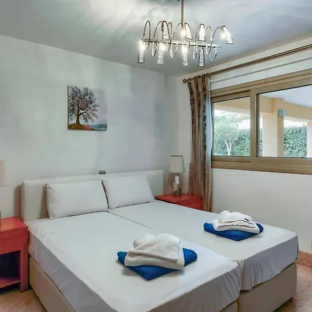 Villa Pandora Limni By *