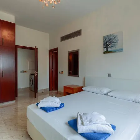 Pandora Limni By Mavroli